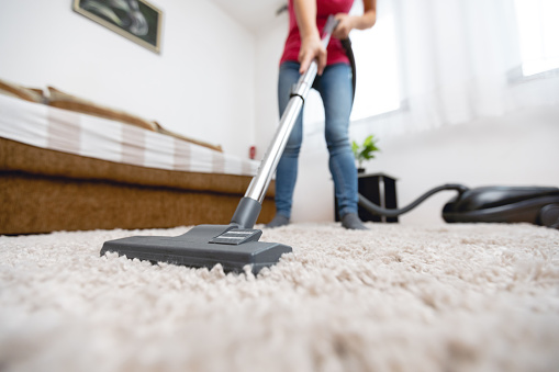 How To Choose the Right Carpet Cleaning Company
